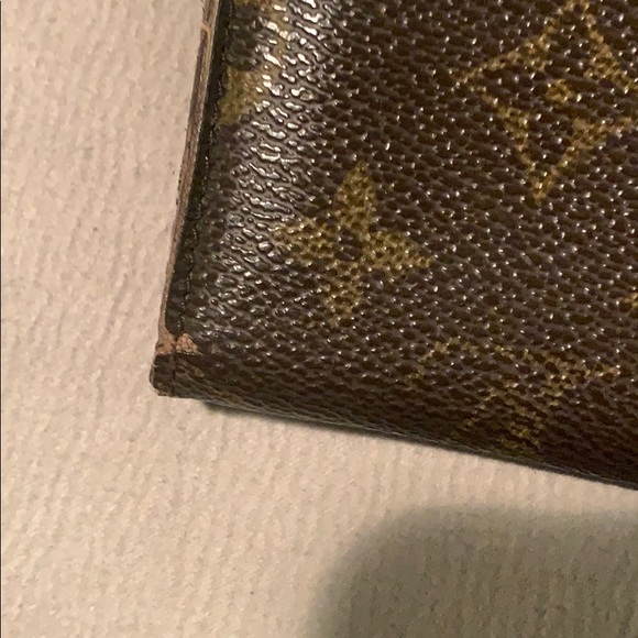 Authentic Louis Vuitton women’s wallet - Picture 4 of 8